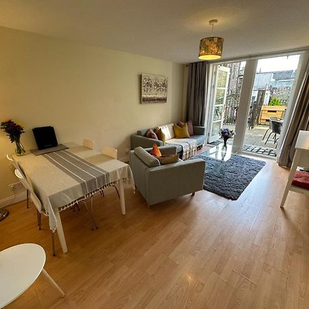 Castle Wynd Old Town Apartment เอดินบะระ ภายนอก รูปภาพ